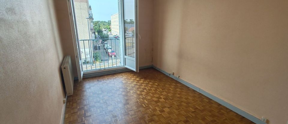 Apartment 3 rooms of 65 m² in Moulins (03000)