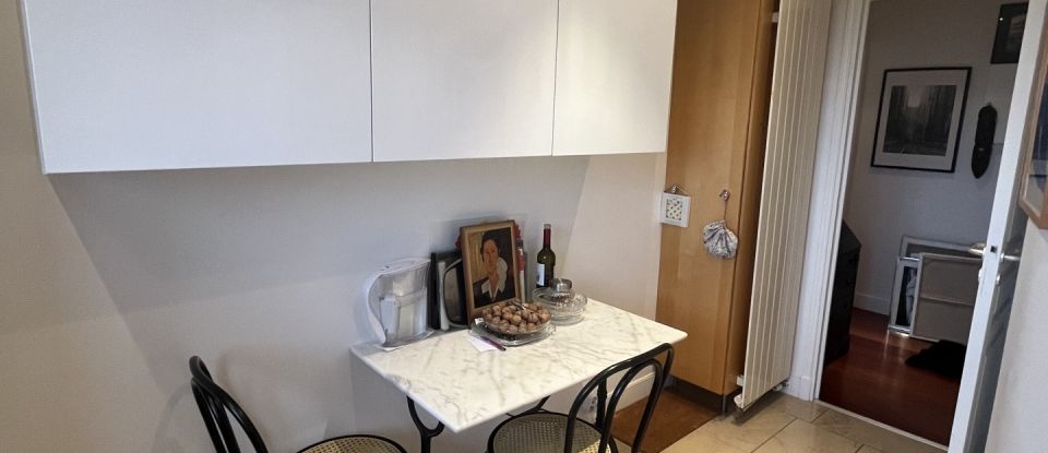 Apartment 3 rooms of 70 m² in Le Raincy (93340)