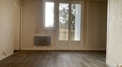 Apartment 4 rooms of 67 m² in Châteauroux (36000)