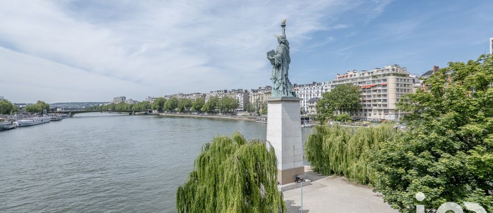 Appartement 4 pièces de 93 m² à Paris (75016)