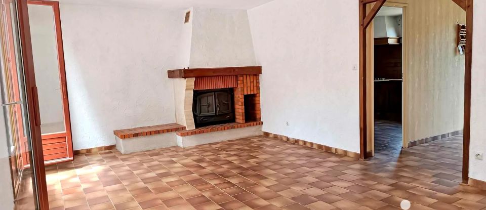 Traditional house 6 rooms of 97 m² in Saint-Cyr-en-Val (45590)