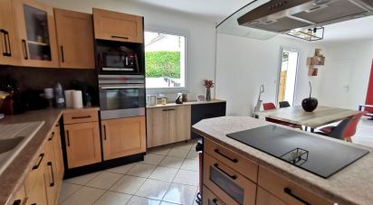 Maison 6 pièces de 140 m² à Maisoncelles-en-Brie (77580)