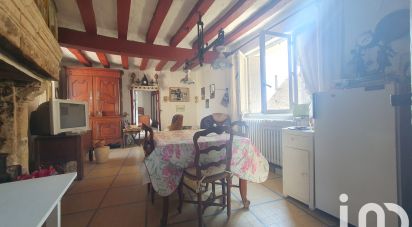 Village house 2 rooms of 56 m² in Nogent-le-Bernard (72110)