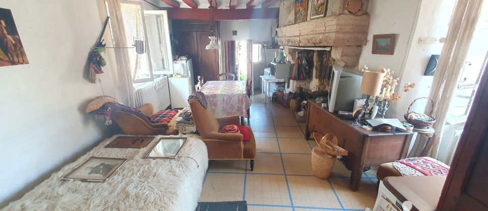 Village house 2 rooms of 56 m² in Nogent-le-Bernard (72110)