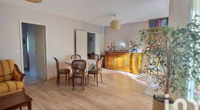 Apartment 4 rooms of 77 m² in Évry (91000)