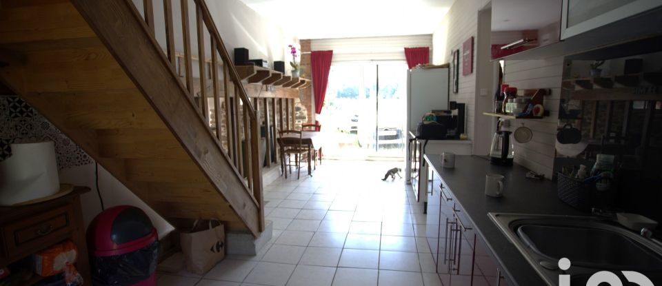 Country house 8 rooms of 170 m² in Clugnat (23270)