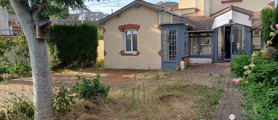 House 4 rooms of 101 m² in Évreux (27000)