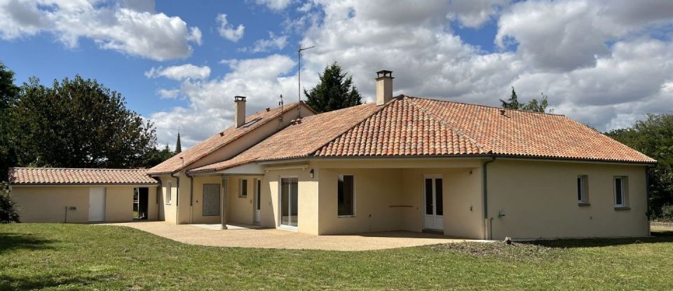 Maison 7 pièces de 207 m² à Vouneuil-sous-Biard (86580)