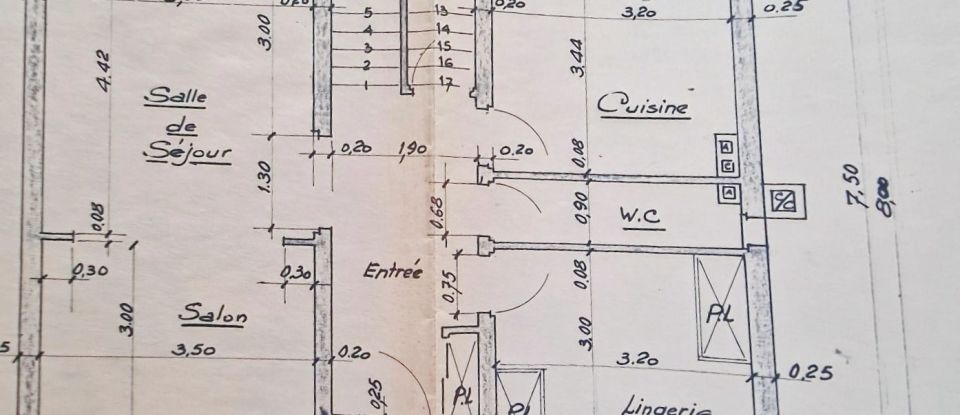 Maison 6 pièces de 201 m² à Suresnes (92150)