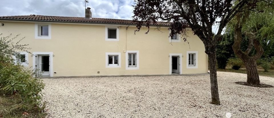 Maison 5 pièces de 145 m² à Argentonnay (79150)