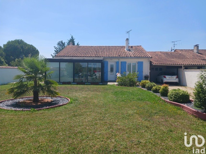 House 3 rooms of 120 m² in Cherves-Richemont (16370)