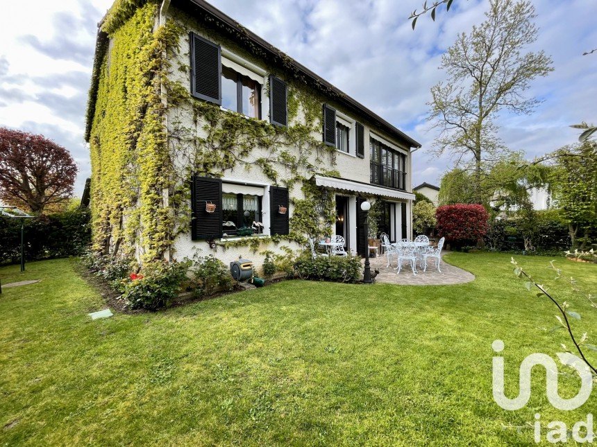 House 6 rooms of 180 m² in Soisy-sur-Seine (91450)