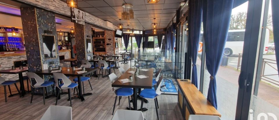 Restaurant of 157 m² in Champs-sur-Marne (77420)