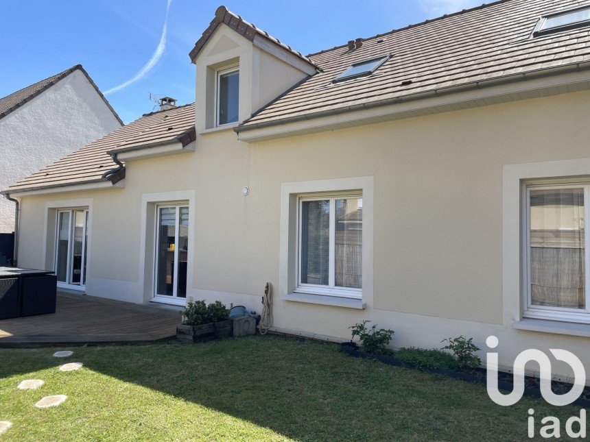 Traditional house 6 rooms of 164 m² in Viry-Châtillon (91170)