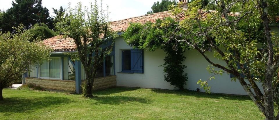 House 5 rooms of 133 m² in Saint-Pierre-de-Clairac (47270)