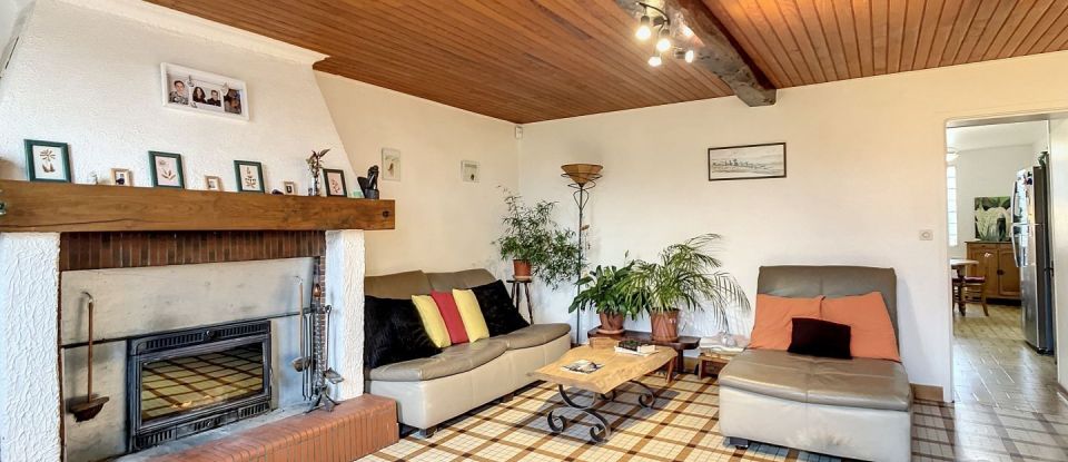 Maison 5 pièces de 103 m² à PARCOUL (24410)