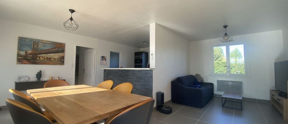 Maison 5 pièces de 118 m² à Fougueyrolles (33220)