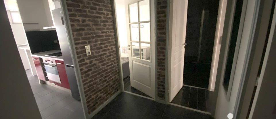 Apartment 3 rooms of 74 m² in Roubaix (59100)