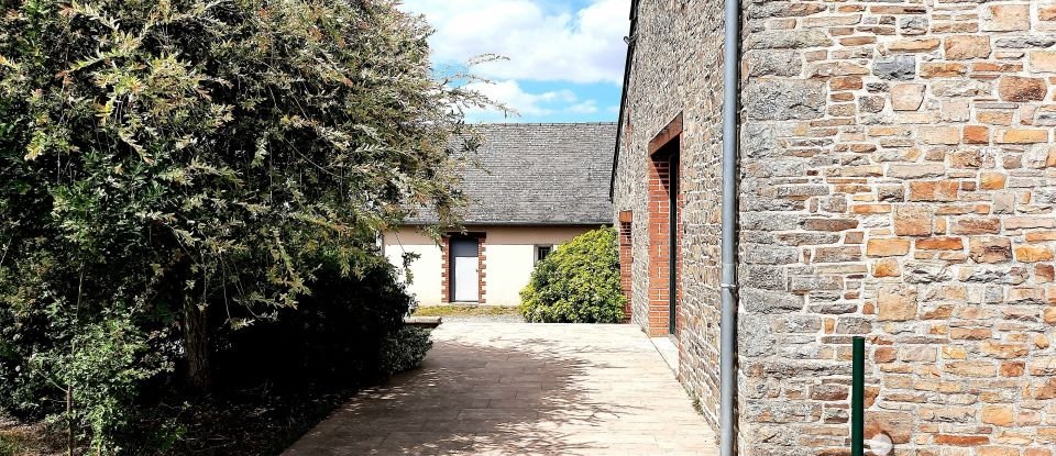 Longere 7 rooms of 193 m² in Martigné-Ferchaud (35640)