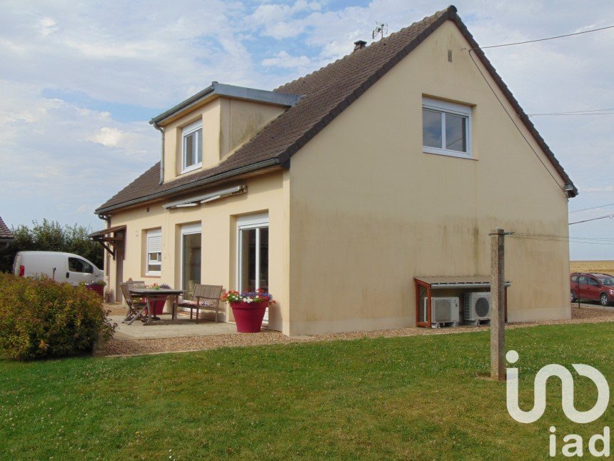 House 8 rooms of 166 m² in Favières (28170)