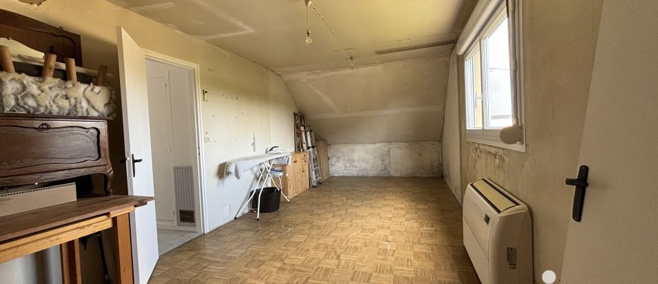 Maison 8 pièces de 166 m² à Favières (28170)