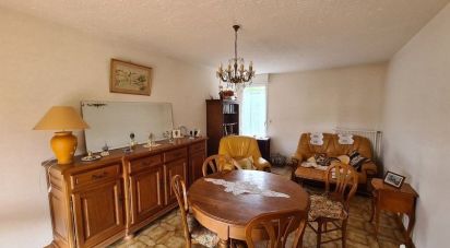 House 4 rooms of 86 m² in Saint-Jean-d'Angély (17400)