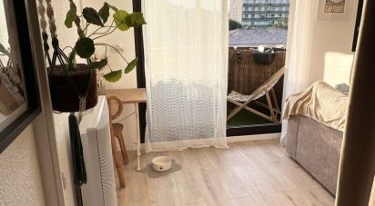 Apartment 1 room of 30 m² in Bordeaux (33200)