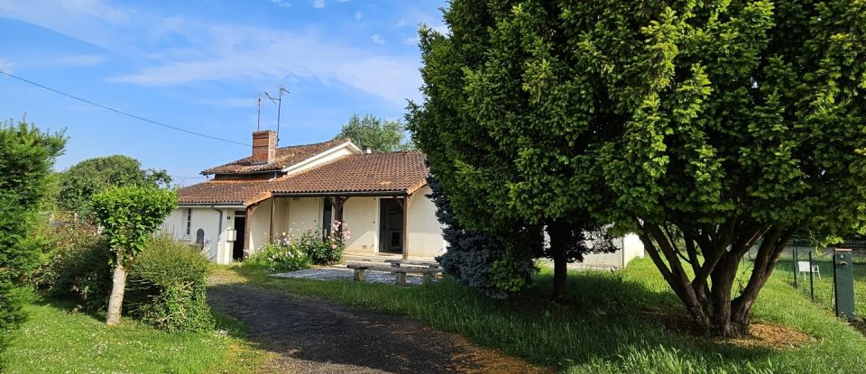 Country house 5 rooms of 102 m² in Chasseneuil-sur-Bonnieure (16260)