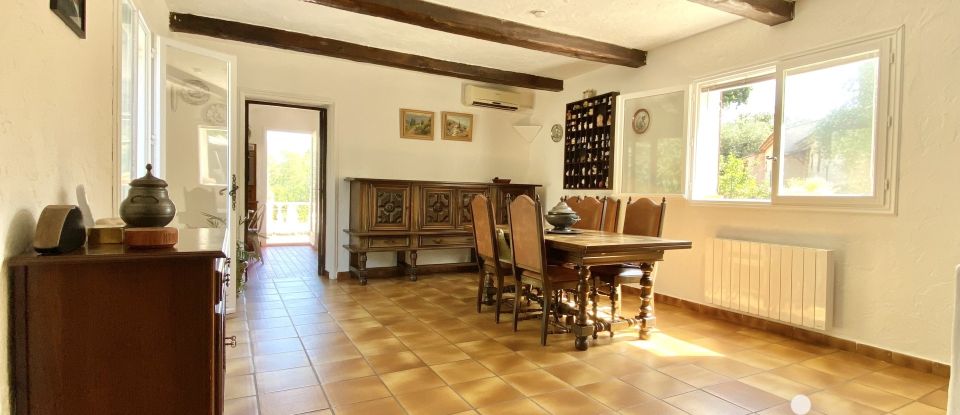 House 5 rooms of 152 m² in Roquefort-les-Pins (06330)