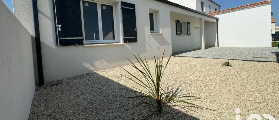 Maison traditionnelle 5 pièces de 98 m² à Dompierre-sur-Mer (17139)