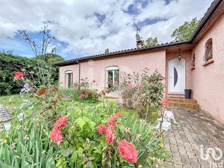 Traditional house 7 rooms of 186 m² in Garidech (31380)