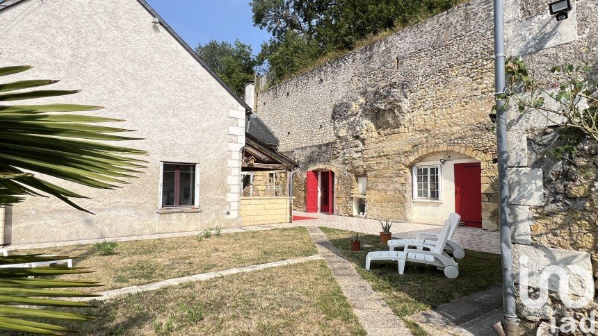 Maison 7 pièces de 221 m² à Amboise (37400)