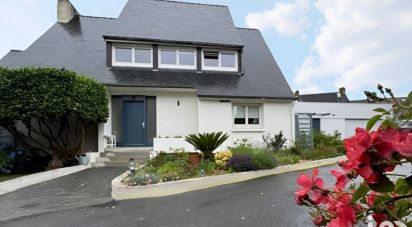 Maison 9 pièces de 170 m² à Guingamp (22200)