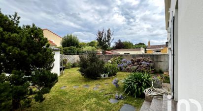 Traditional house 4 rooms of 106 m² in Saint-Sébastien-sur-Loire (44230)