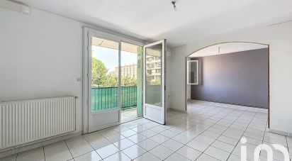 Appartement 4 pièces de 70 m² à Le Pontet (84130)