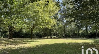 Land of 1,591 m² in Bourneau (85200)