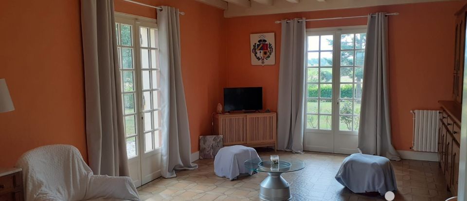 House 4 rooms of 100 m² in Saint-Pierre-d'Eyraud (24130)