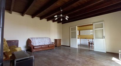 Country house 5 rooms of 151 m² in - (79360)