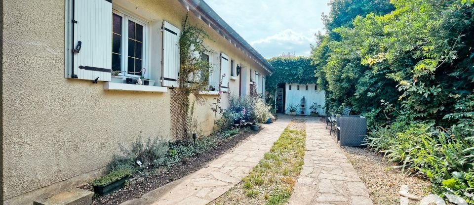 Traditional house 7 rooms of 140 m² in Crégy-lès-Meaux (77124)