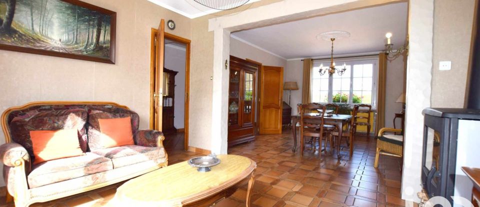 House 5 rooms of 122 m² in Alembon (62850)