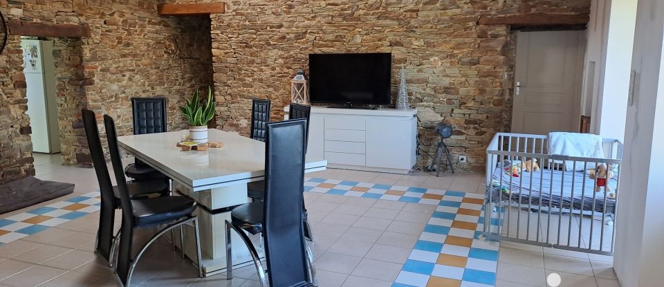 Longere 5 rooms of 184 m² in Le Pin (44540)