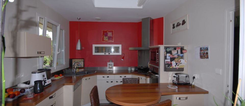 House 5 rooms of 110 m² in Jurançon (64110)