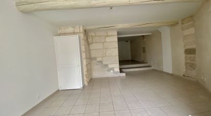 Maison 4 pièces de 100 m² à Aramon (30390)