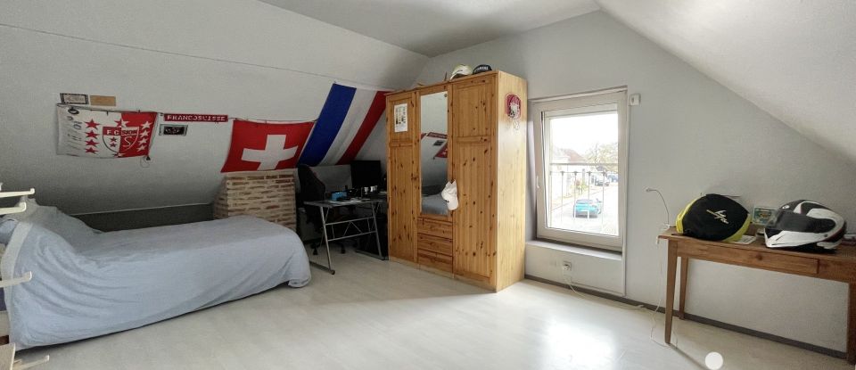 Maison 5 pièces de 125 m² à Saint-Martin-d'Abbat (45110)