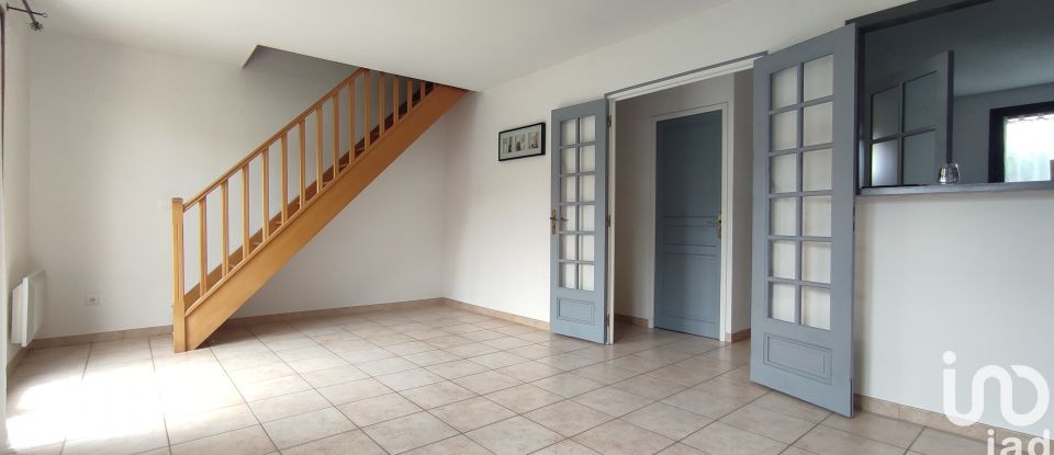 Maison 5 pièces de 112 m² à Vic-sur-Aisne (02290)