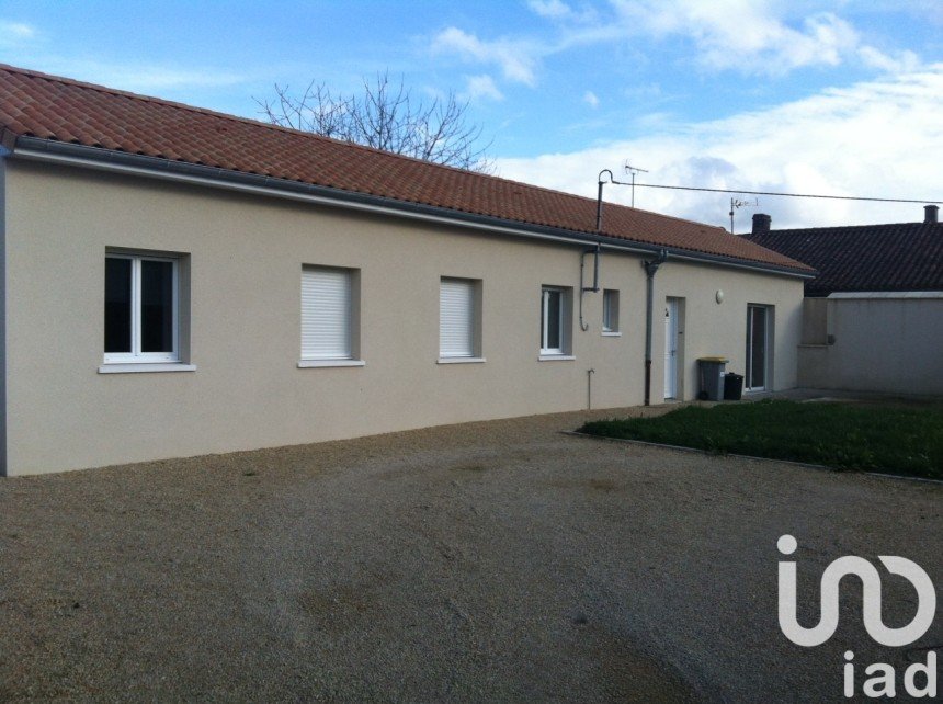 Vente Maison 92m² 5 Pièces à Saint-Pardoux (63440) - Iad France