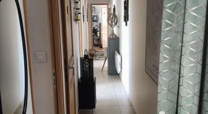 House 5 rooms of 92 m² in Nueil-les-Aubiers (79250)