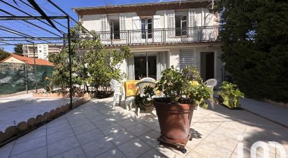 Traditional house 4 rooms of 111 m² in Le Cannet (06110)