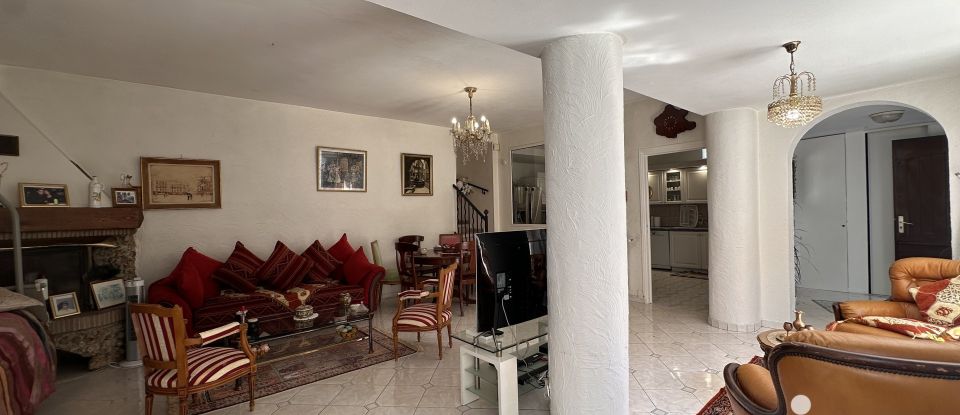 Traditional house 4 rooms of 111 m² in Le Cannet (06110)