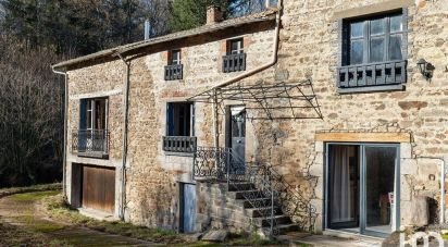 House 10 rooms of 150 m² in Vernet-la-Varenne (63580)